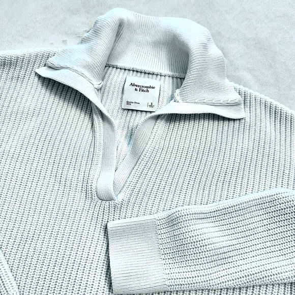 Sweaters - Abercrombie & Fitch White Cropped Knit Collard Sweater Womens Small Long Sleeves